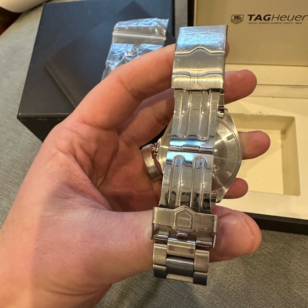 TAG Heuer Formula 1 Calibre 5 Silver Watch with Black Dial - Picture 4 of 15